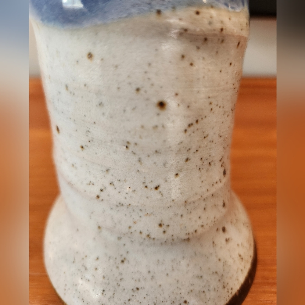Ceramic Vase - Picture 5 of 10